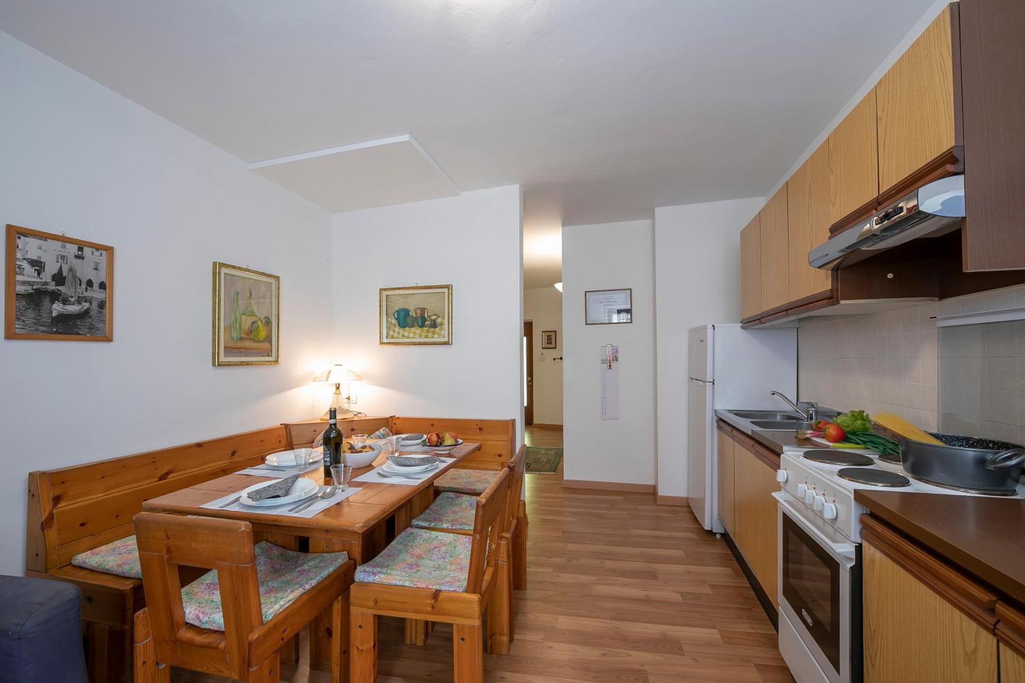 Appartamento Miorelli Torbole Sul Garda Exterior foto