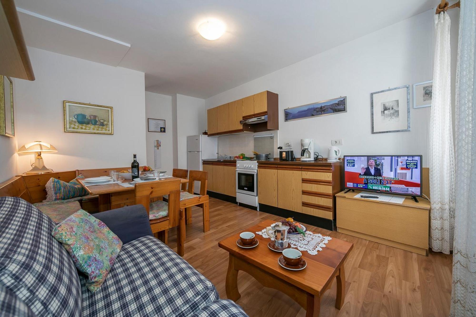 Appartamento Miorelli Torbole Sul Garda Exterior foto