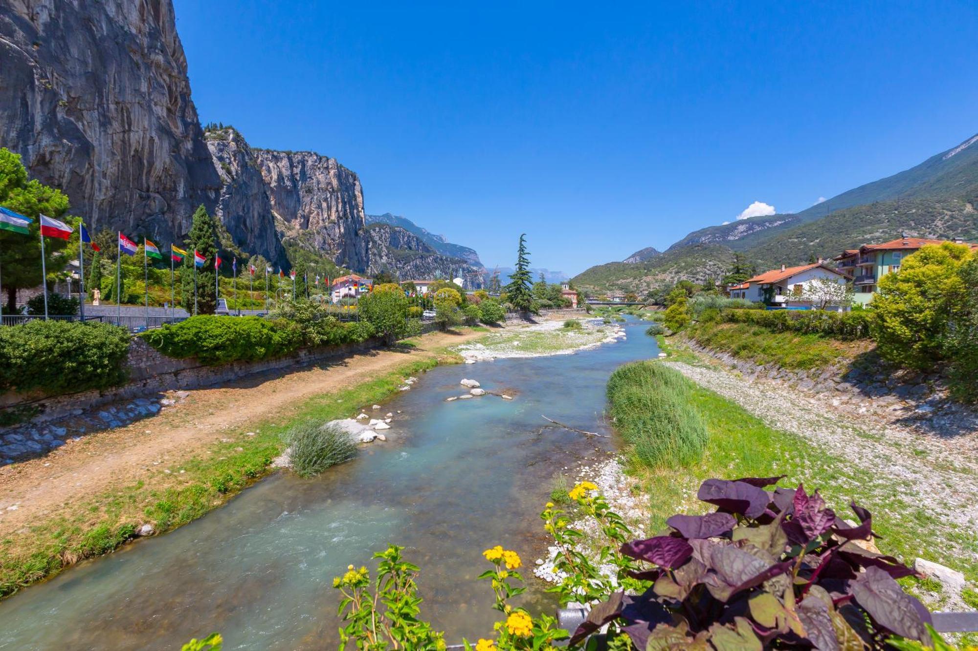 Appartamento Miorelli Torbole Sul Garda Exterior foto